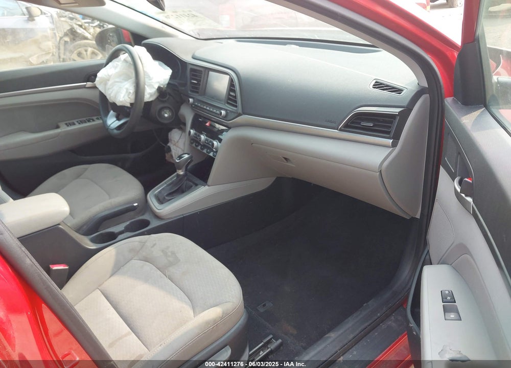 2020 HYUNDAI ELANTRA VIN: 5NPD84LF7LH567833