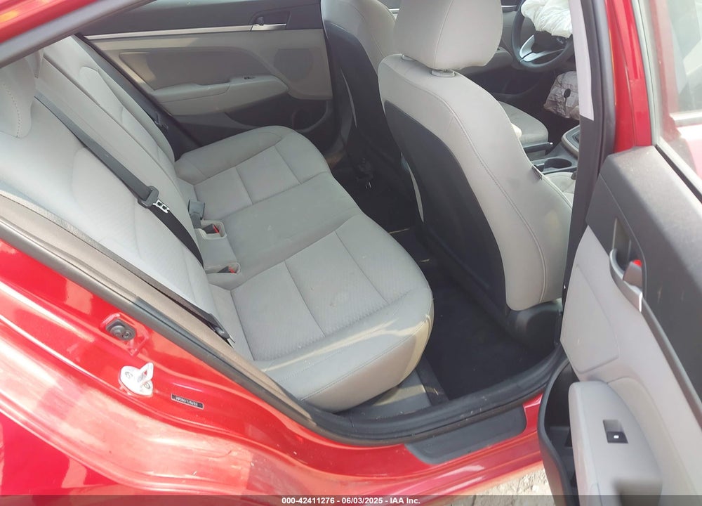 2020 HYUNDAI ELANTRA VIN: 5NPD84LF7LH567833