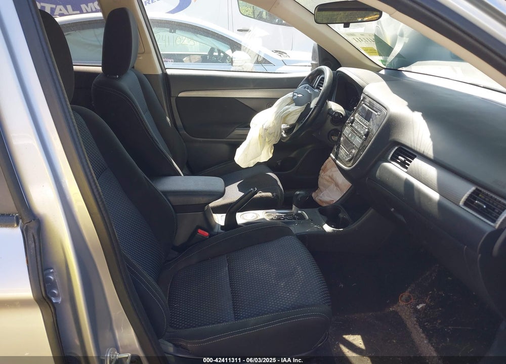 2016 MITSUBISHI OUTLANDER VIN: JA4AZ3A31GZ042942