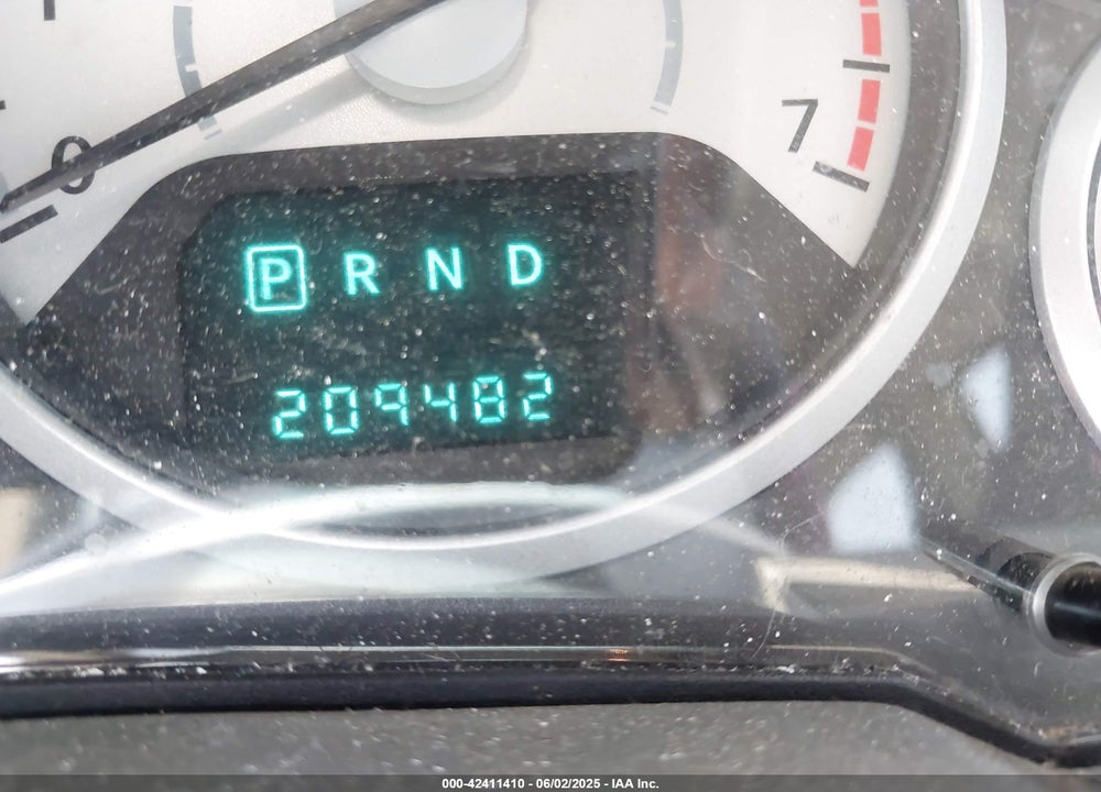 2008 CHRYSLER TOWN & COUNTRY LX VIN: 2A8HR44H68R748665