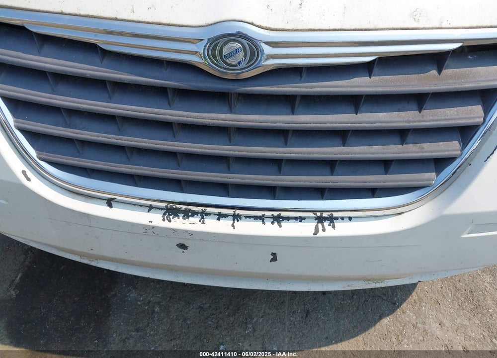 2008 CHRYSLER TOWN & COUNTRY LX VIN: 2A8HR44H68R748665