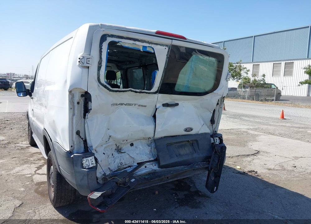 2015 FORD TRANSIT-250 VIN: 1FTYR1ZMXFKA44427