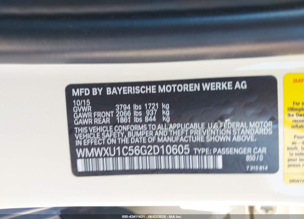 2016 MINI COOPER VIN: WMWXU1C56G2D10605
