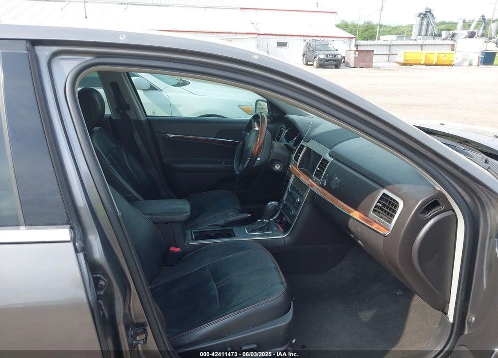 2011 LINCOLN MKZ VIN: 3LNHL2GC4BR753812