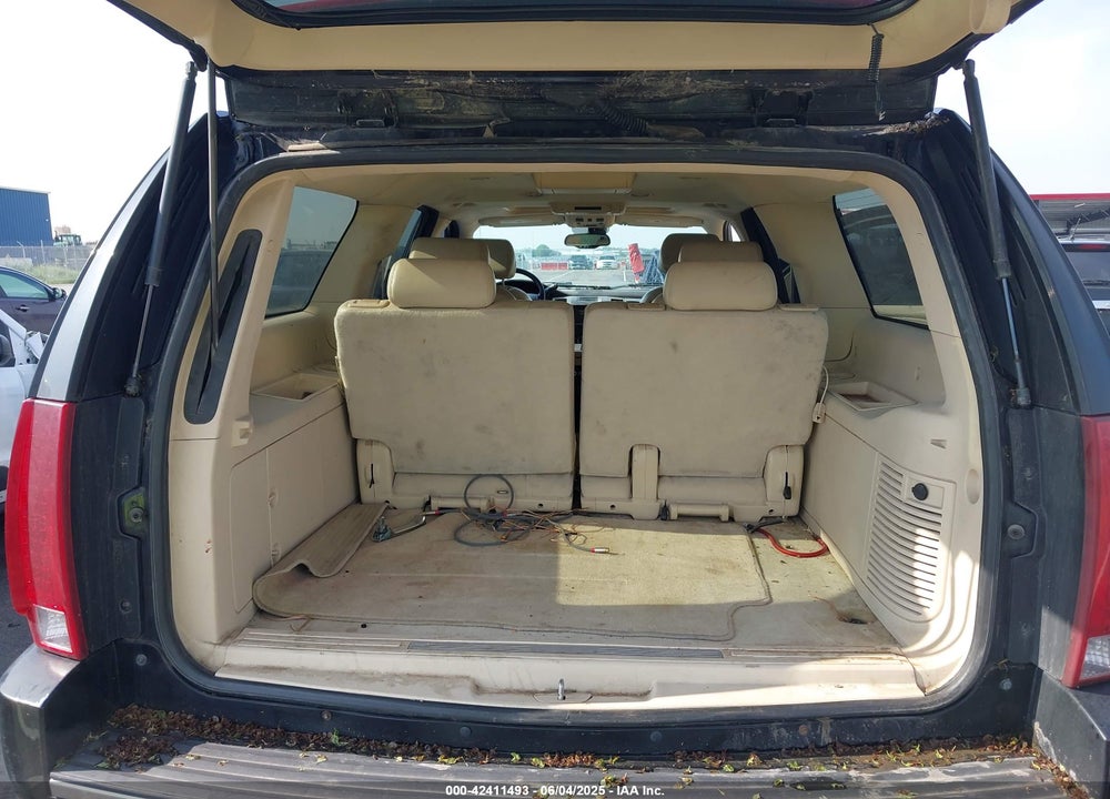 2007 CADILLAC ESCALADE ESV STANDARD VIN: 1GYFK66837R207437
