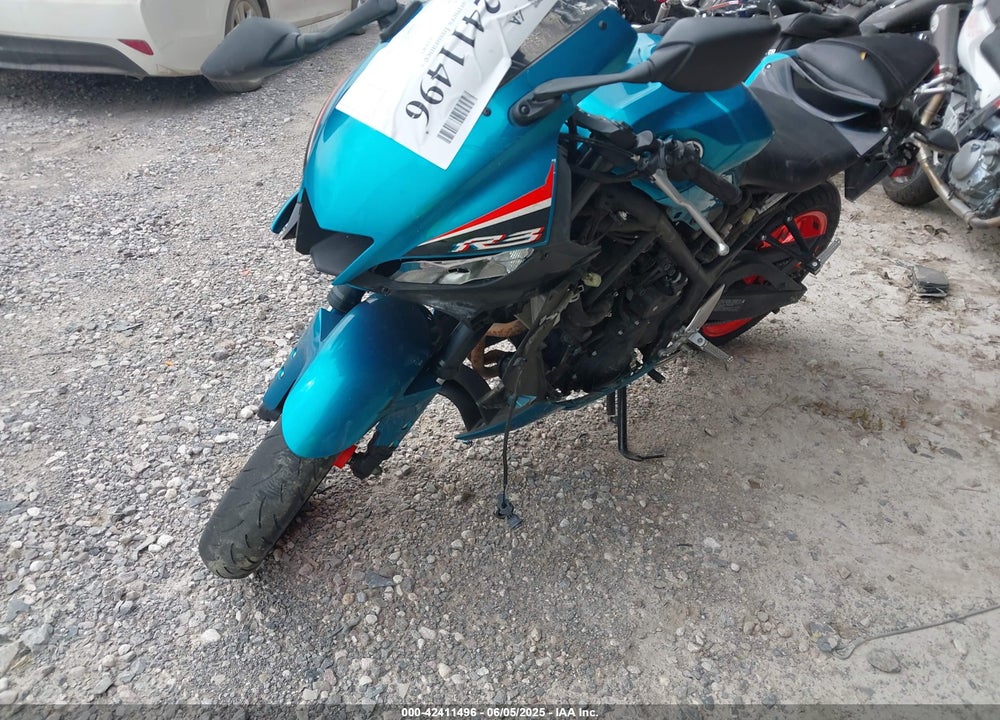 2021 YAMAHA YZFR3 A VIN: MH3RH18Y9MK006746