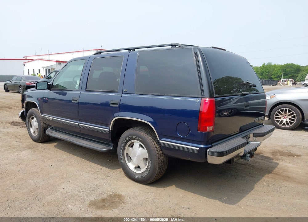 1997 CHEVROLET TAHOE LS VIN: 1GNEK13R8VJ437236