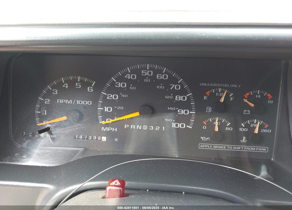 1997 CHEVROLET TAHOE LS VIN: 1GNEK13R8VJ437236