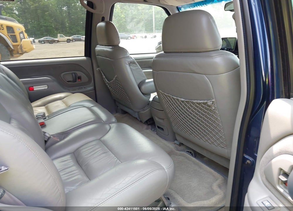 1997 CHEVROLET TAHOE LS VIN: 1GNEK13R8VJ437236