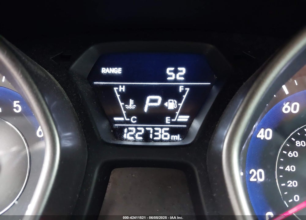 2016 HYUNDAI ELANTRA VIN: 5NPDH4AE2GH796436