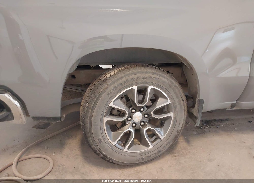 2024 CHEVROLET SILVERADO 1500 VIN: 1GCPDKEK8RZ158698