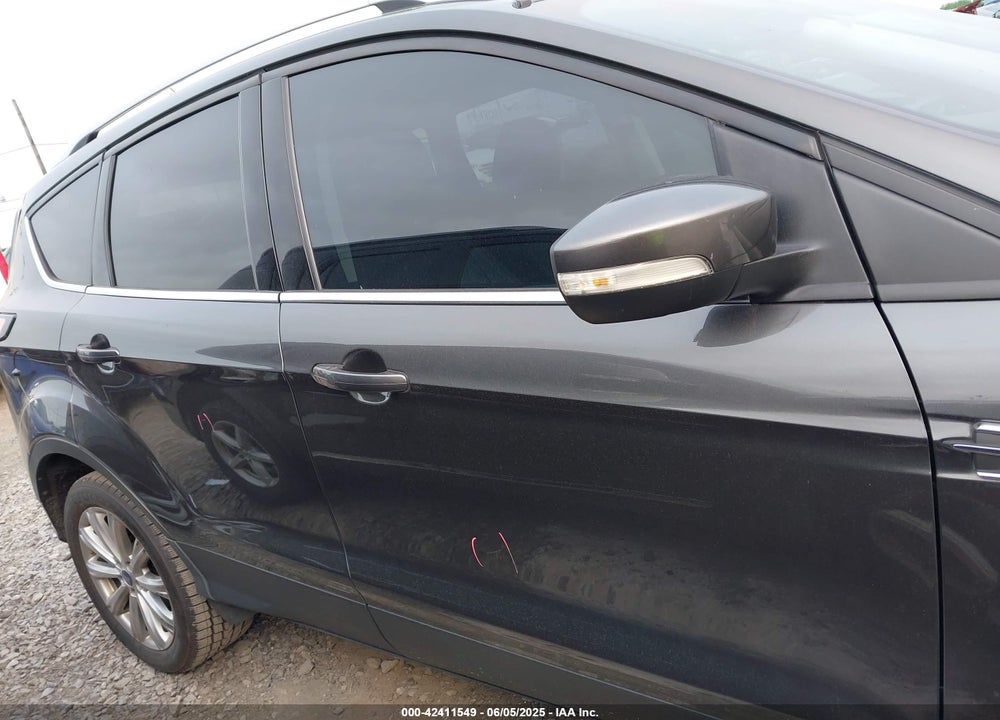 2017 FORD ESCAPE TITANIUM VIN: 1FMCU0JD9HUE03672