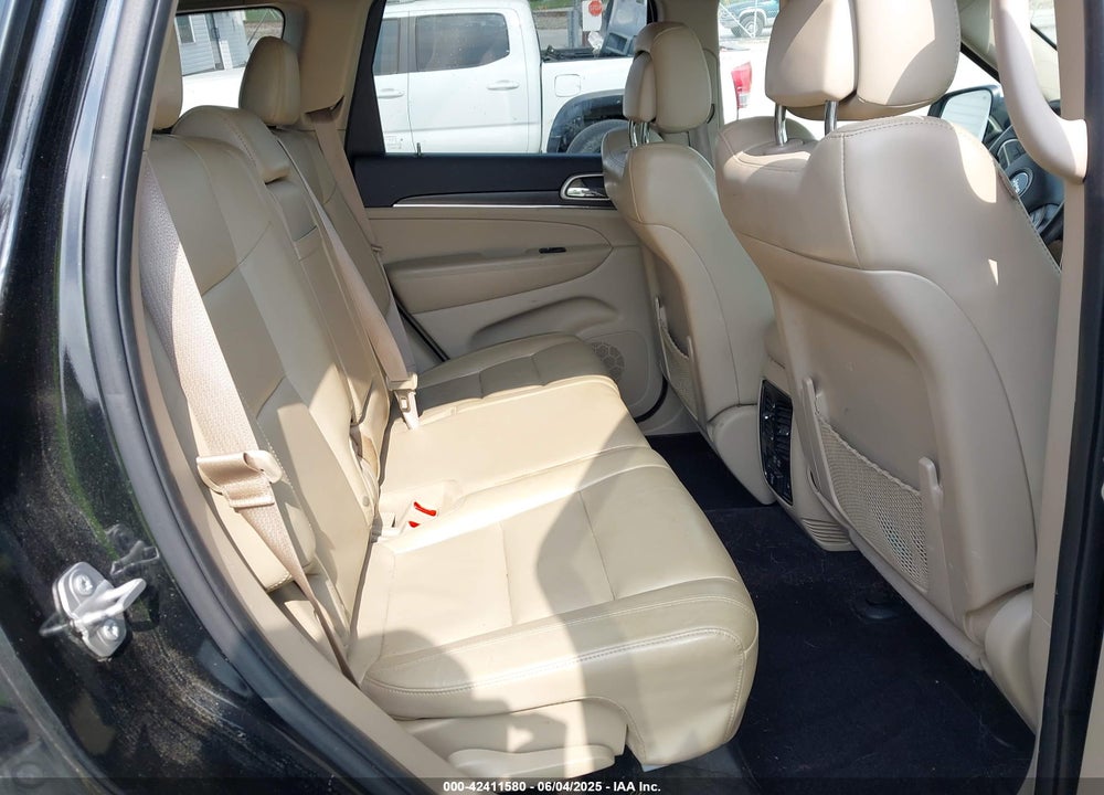 2017 JEEP GRAND CHEROKEE VIN: 1C4RJFBG7HC624261