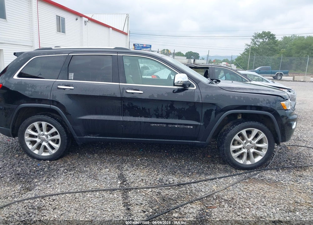 2017 JEEP GRAND CHEROKEE VIN: 1C4RJFBG7HC624261