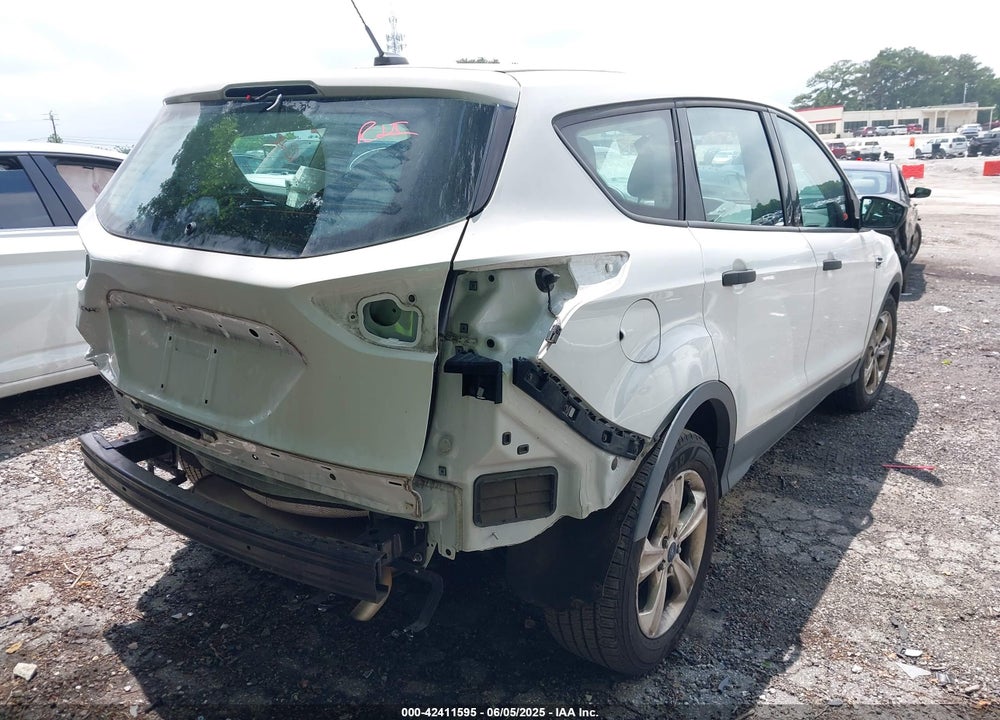 2016 FORD ESCAPE VIN: 1FMCU0F70GUB15685