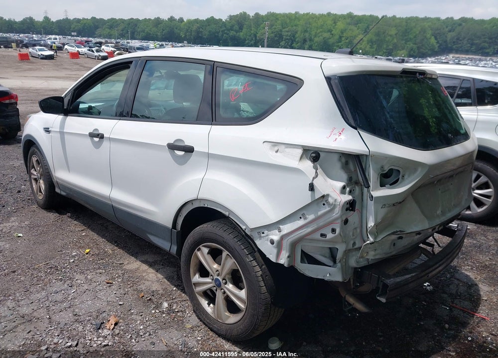 2016 FORD ESCAPE VIN: 1FMCU0F70GUB15685