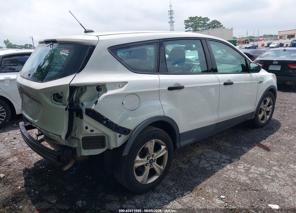 2016 FORD ESCAPE VIN: 1FMCU0F70GUB15685