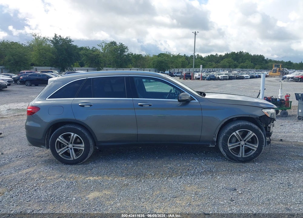 2017 MERCEDES-BENZ GLC 300 VIN: WDC0G4JBXHF136903