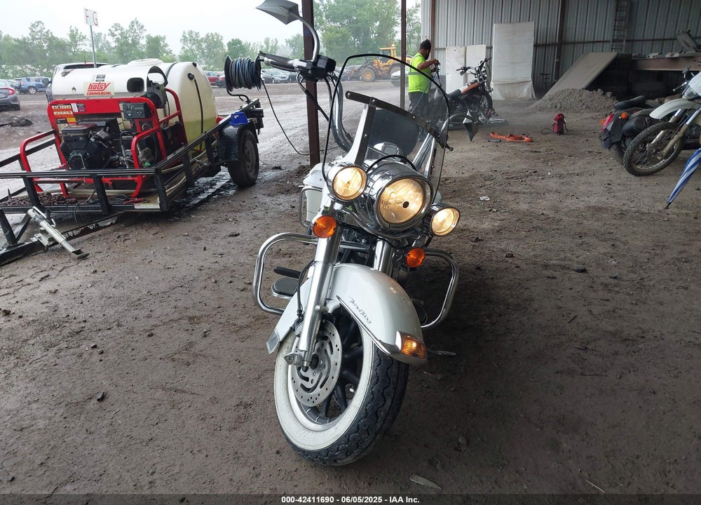 2006 HARLEY-DAVIDSON FLHR VIN: 1HD1FDV126Y624113