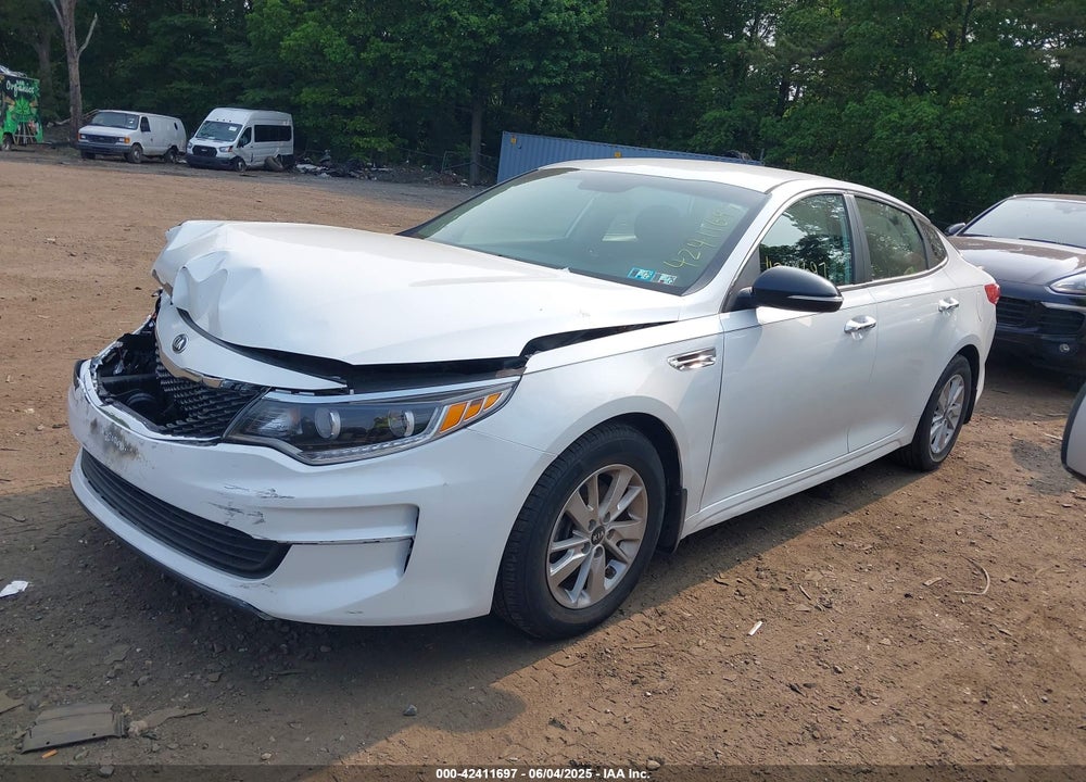 2017 KIA OPTIMA VIN: 5XXGT4L34HG154479