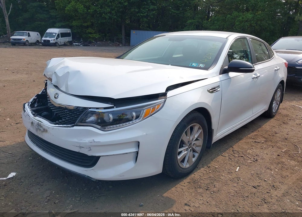 2017 KIA OPTIMA VIN: 5XXGT4L34HG154479