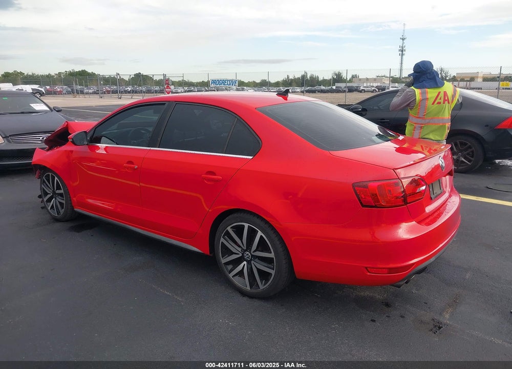 2013 VOLKSWAGEN JETTA GLI AUTOBAHN VIN: 3VW567AJ7DM405874