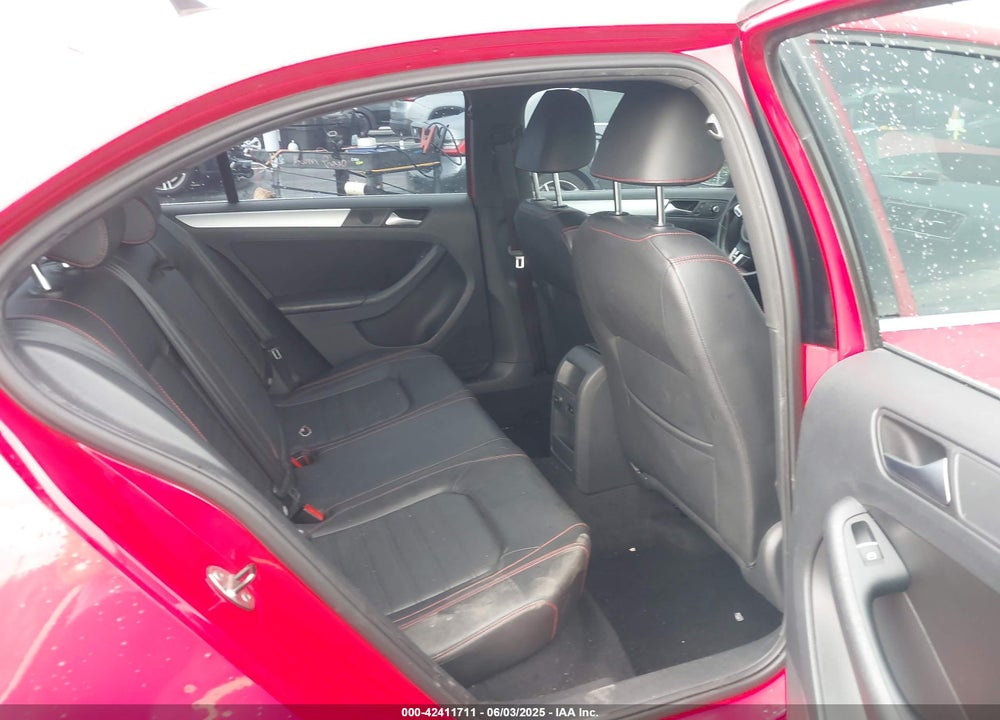 2013 VOLKSWAGEN JETTA GLI AUTOBAHN VIN: 3VW567AJ7DM405874