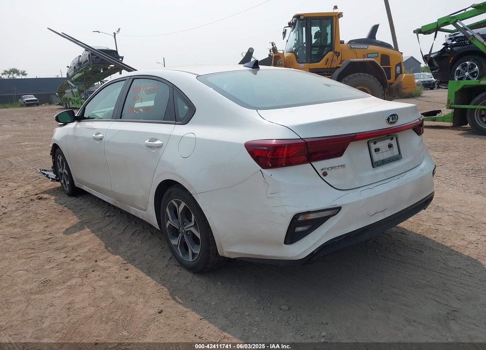 2021 KIA FORTE VIN: 3KPF24AD3ME264999
