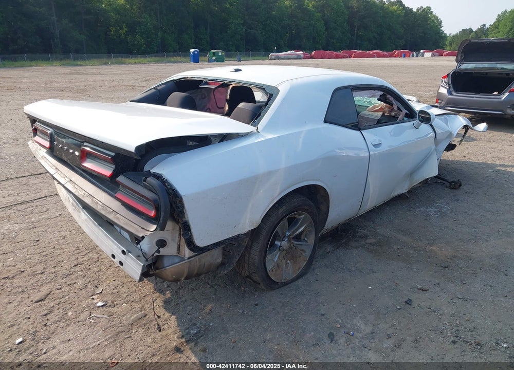 2016 DODGE CHALLENGER SXT VIN: 2C3CDZAGXGH344754