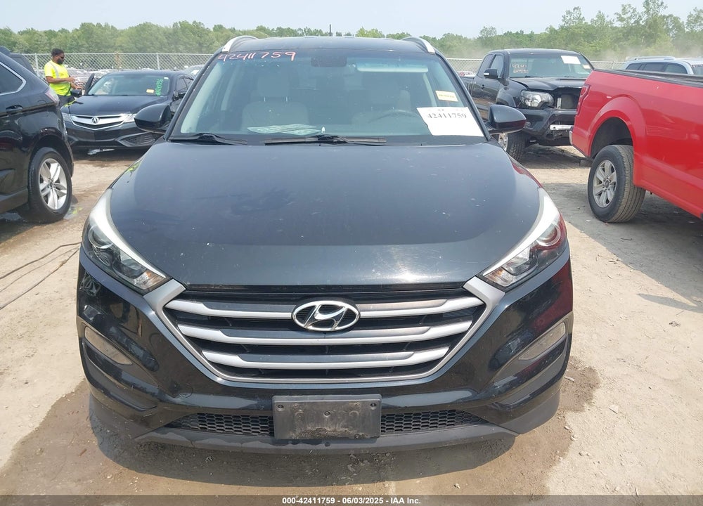 2017 HYUNDAI TUCSON VIN: KM8J33A46HU450394