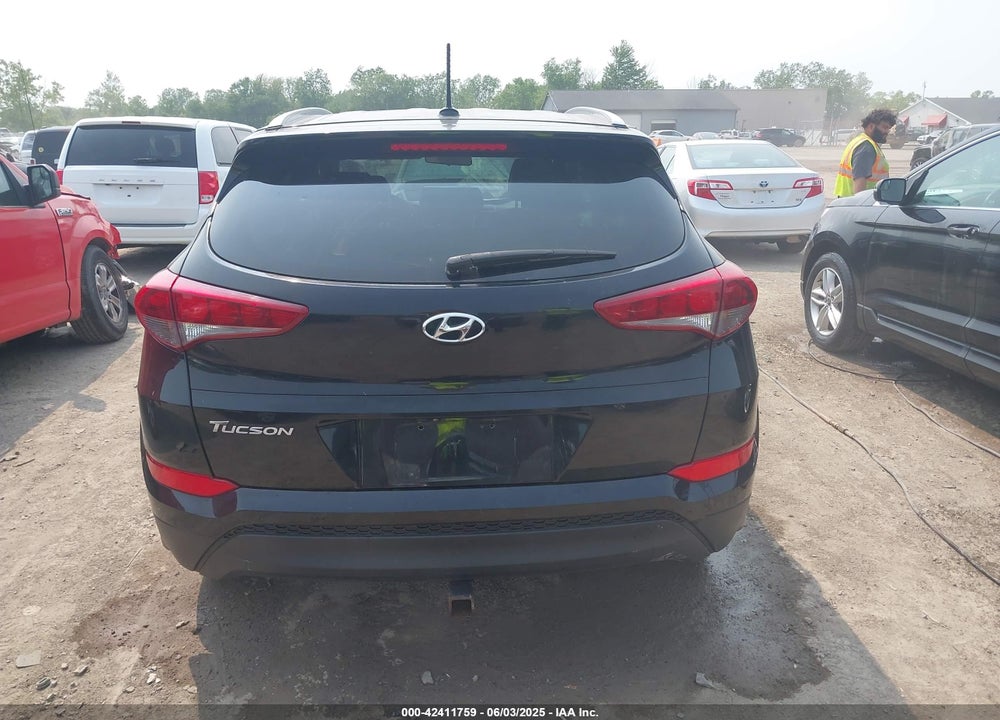 2017 HYUNDAI TUCSON VIN: KM8J33A46HU450394
