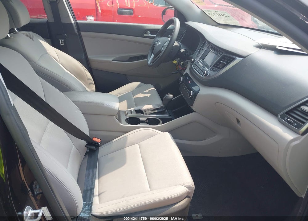 2017 HYUNDAI TUCSON VIN: KM8J33A46HU450394