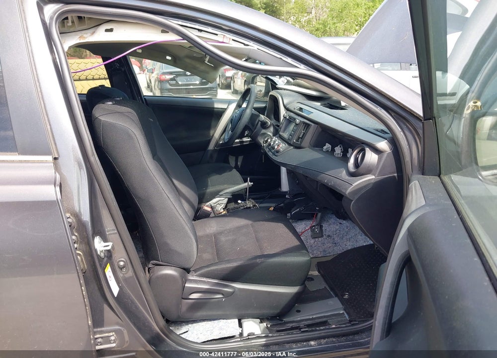2018 TOYOTA RAV4 VIN: 2T3BFREV4JW850856