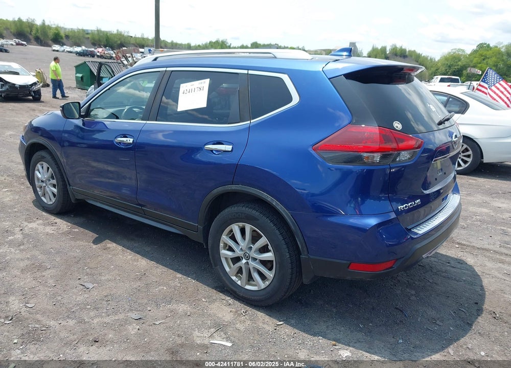 2018 NISSAN ROGUE SV VIN: JN8AT2MV3JW352649