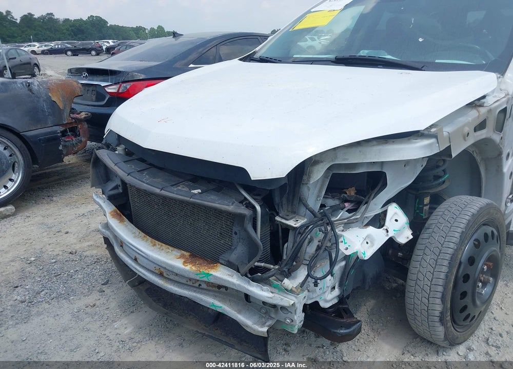 2017 CHEVROLET EQUINOX VIN: 2GNFLFE33H6217141