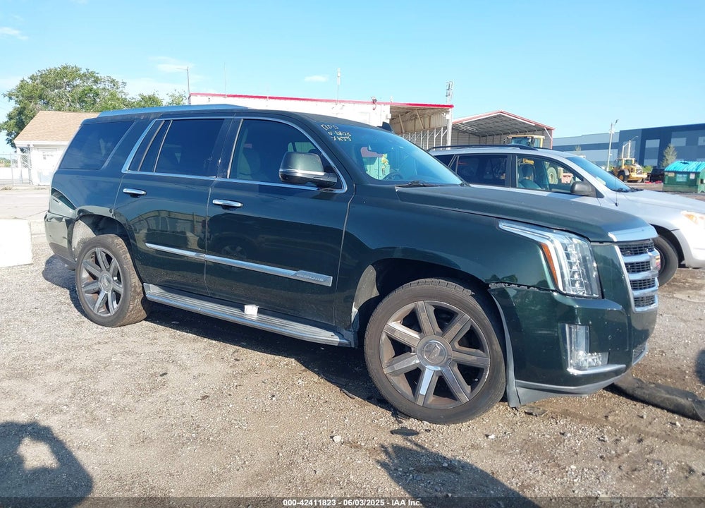 2016 CADILLAC ESCALADE LUXURY COLLECTION VIN: 1GYS3BKJXGR299210