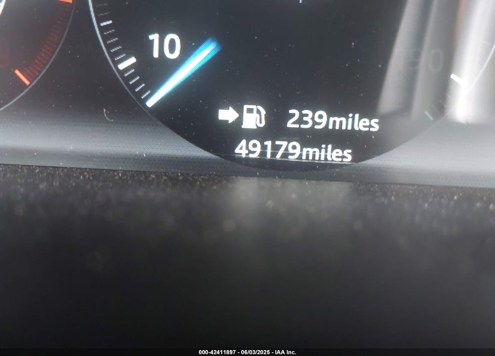 2017 JAGUAR XJ VIN: SAJWJ2GD4H8W05326