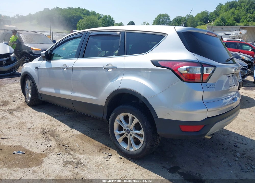 2017 FORD ESCAPE SE VIN: 1FMCU9G93HUB67348