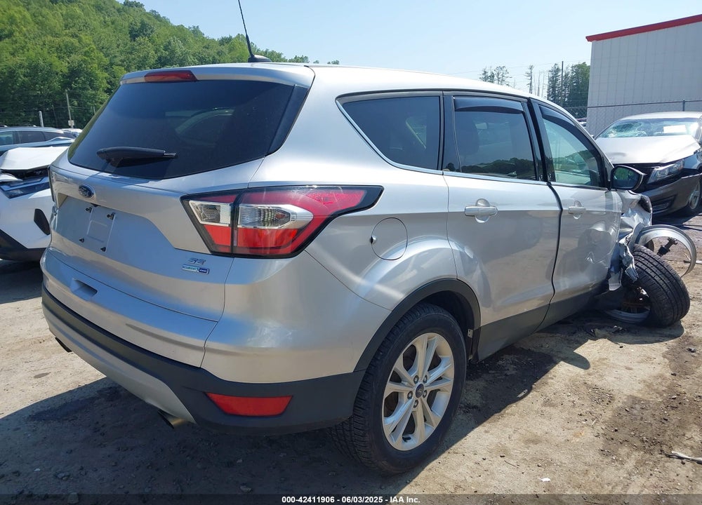 2017 FORD ESCAPE SE VIN: 1FMCU9G93HUB67348