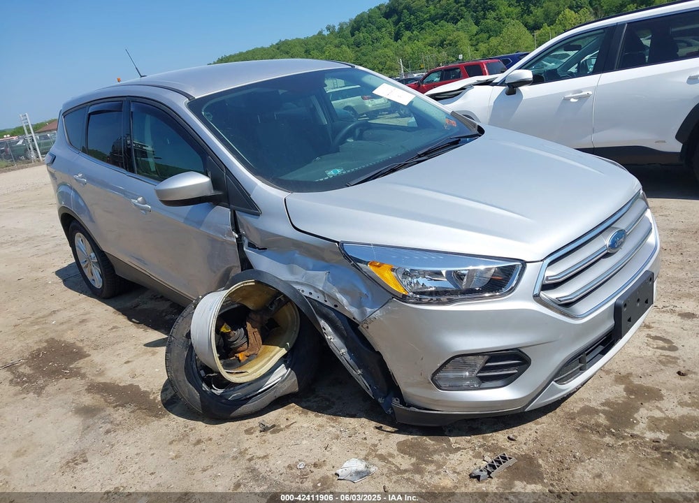 2017 FORD ESCAPE SE VIN: 1FMCU9G93HUB67348