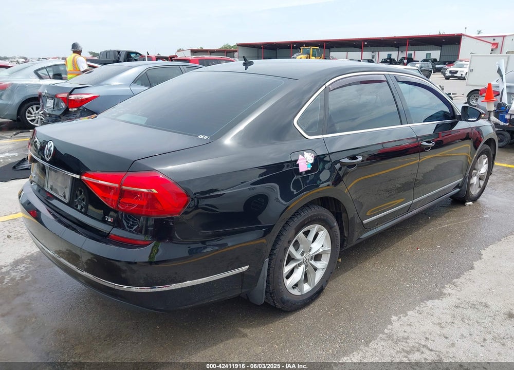 2016 VOLKSWAGEN PASSAT VIN: 1VWAS7A39GC053513