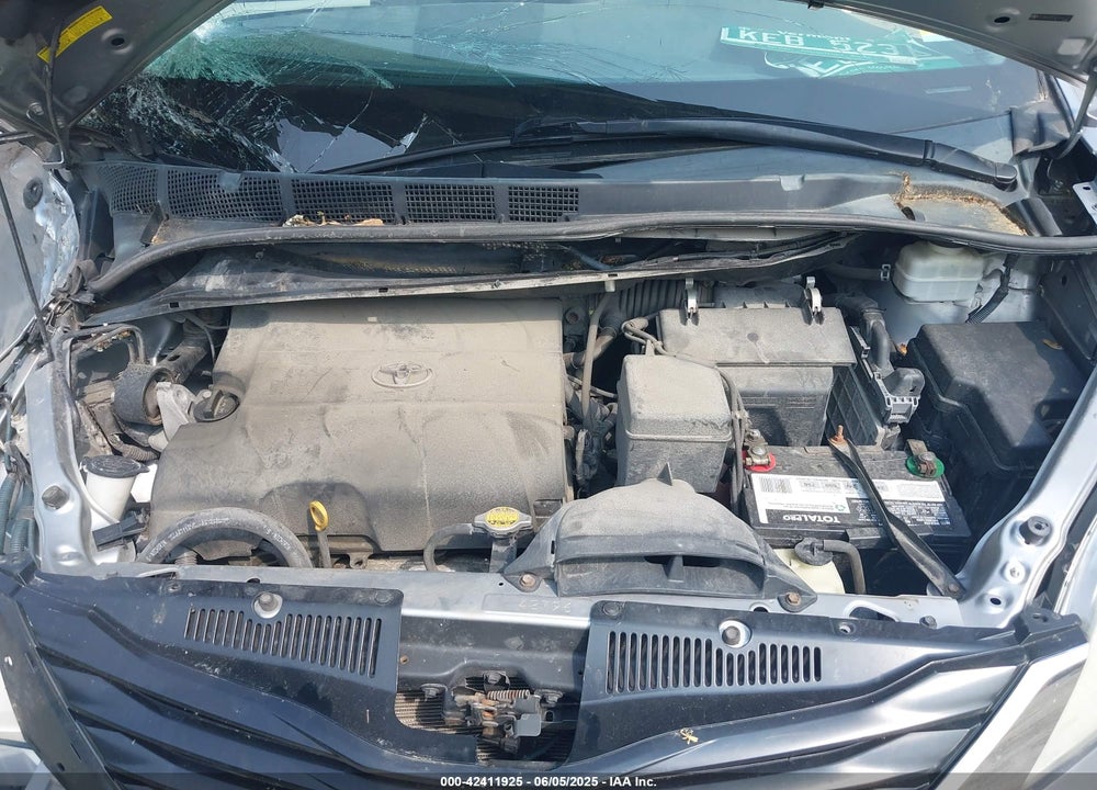 2012 TOYOTA SIENNA VIN: 5TDKK3DC5CS241322