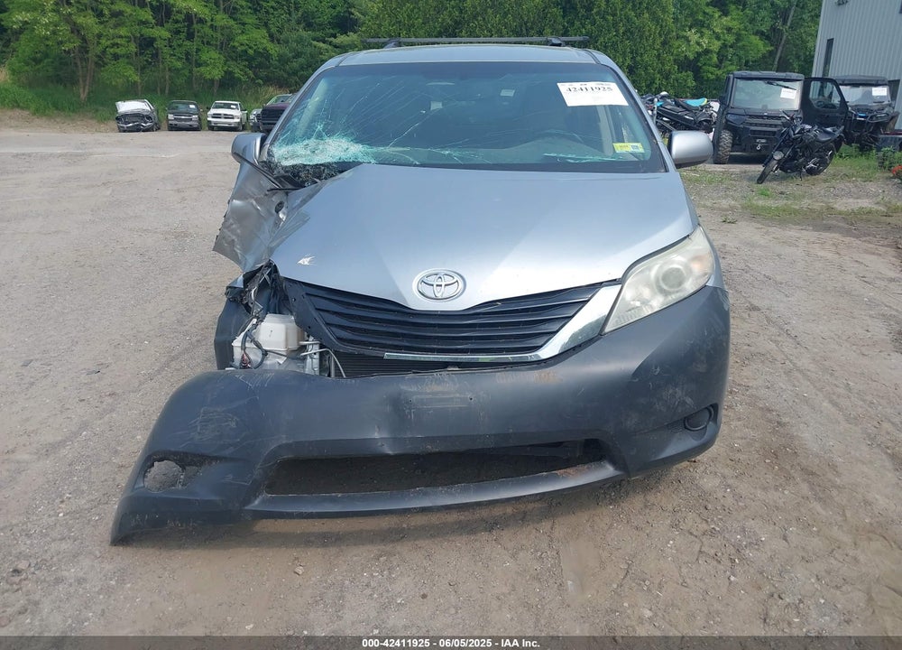 2012 TOYOTA SIENNA VIN: 5TDKK3DC5CS241322