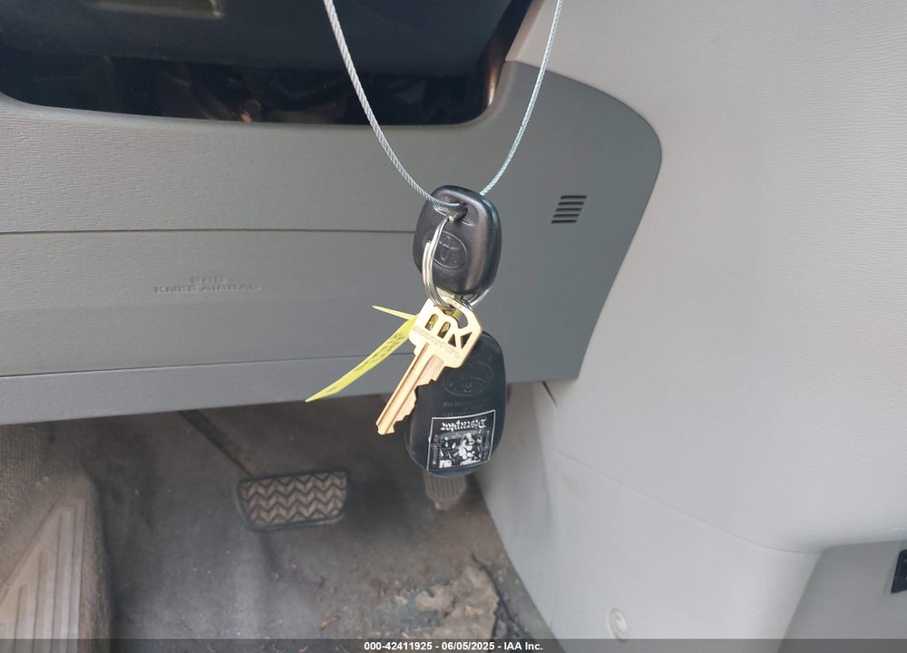 2012 TOYOTA SIENNA VIN: 5TDKK3DC5CS241322