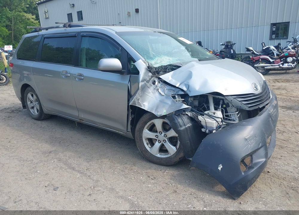 2012 TOYOTA SIENNA VIN: 5TDKK3DC5CS241322