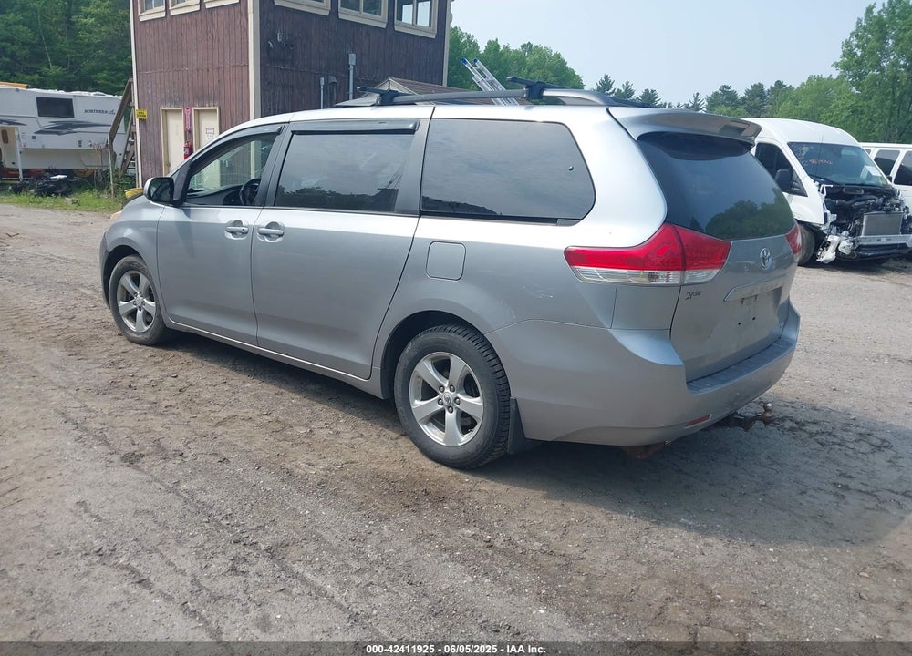2012 TOYOTA SIENNA VIN: 5TDKK3DC5CS241322