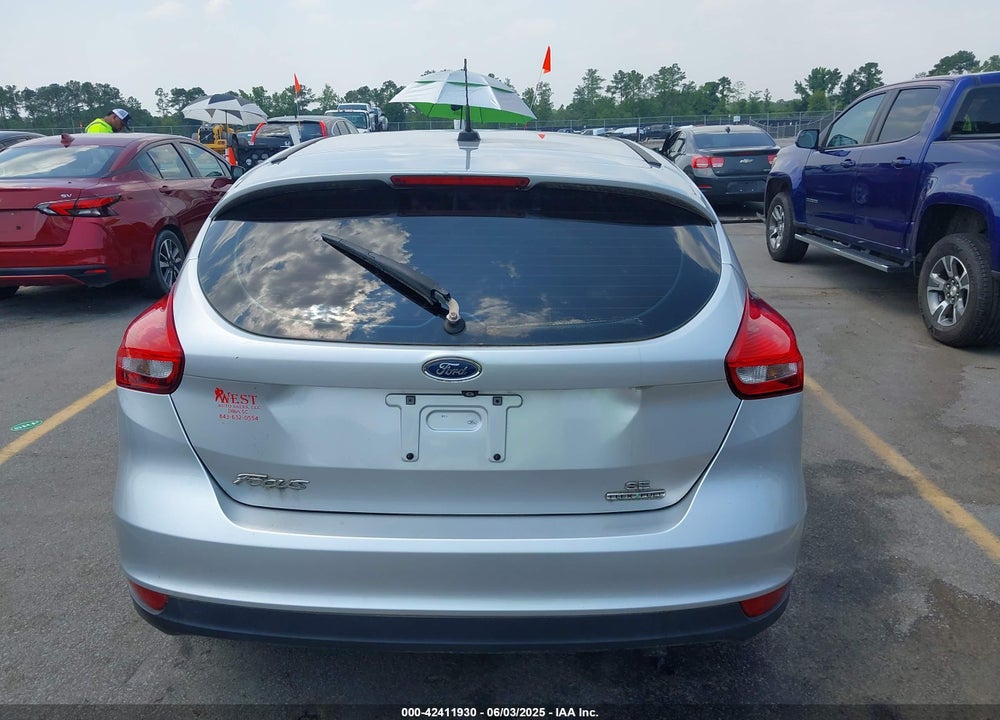 2015 FORD FOCUS VIN: 1FADP3K21FL273104