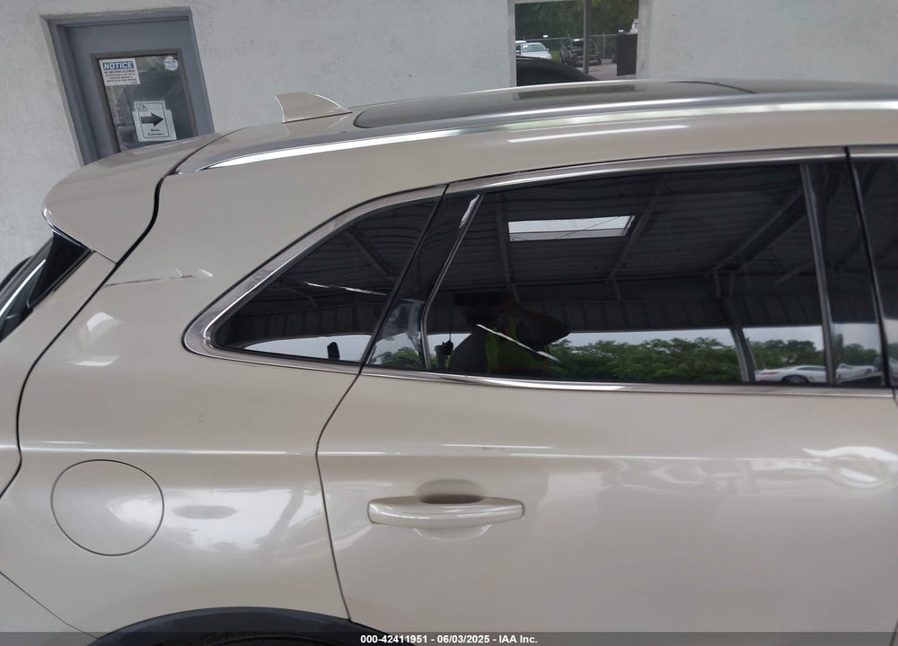 2018 LINCOLN MKC RESERVE VIN: 5LMCJ3C9XJUL23206