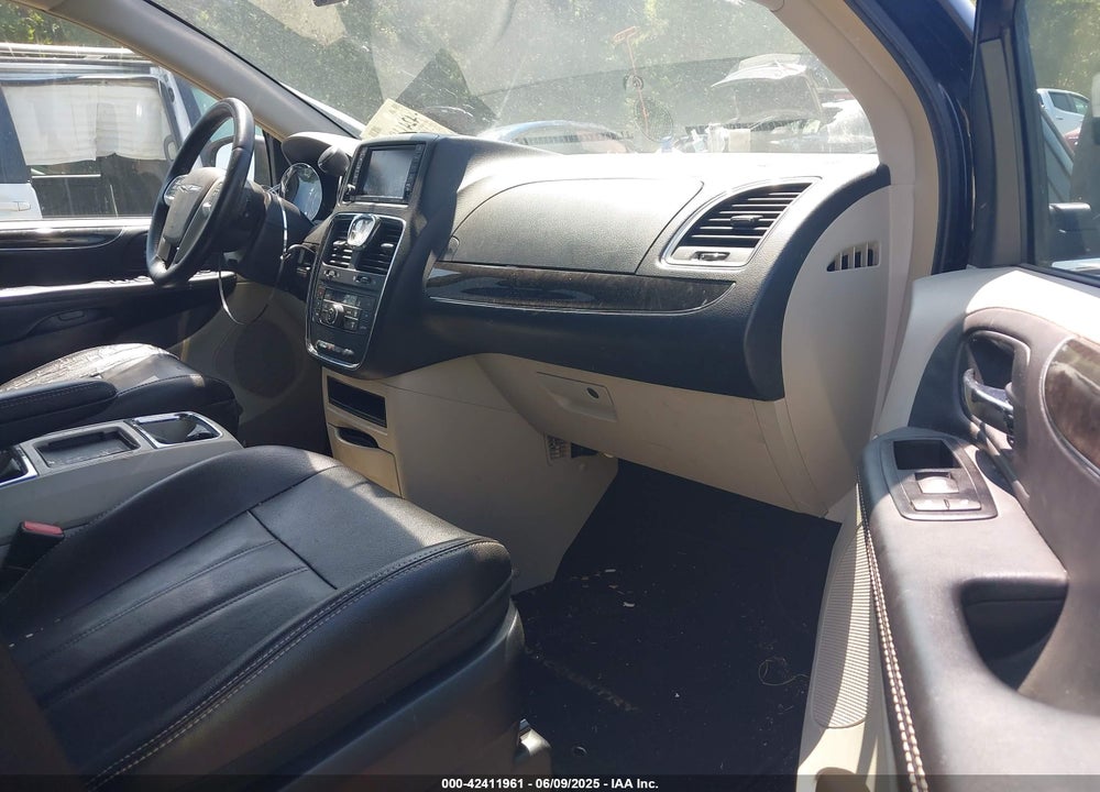 2014 CHRYSLER TOWN & COUNTRY TOURING VIN: 2C4RC1BG2ER348099