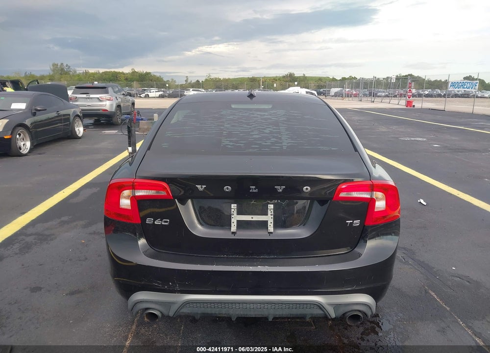 2017 VOLVO S60 T5 DYNAMIC VIN: YV126MFL8H2422804